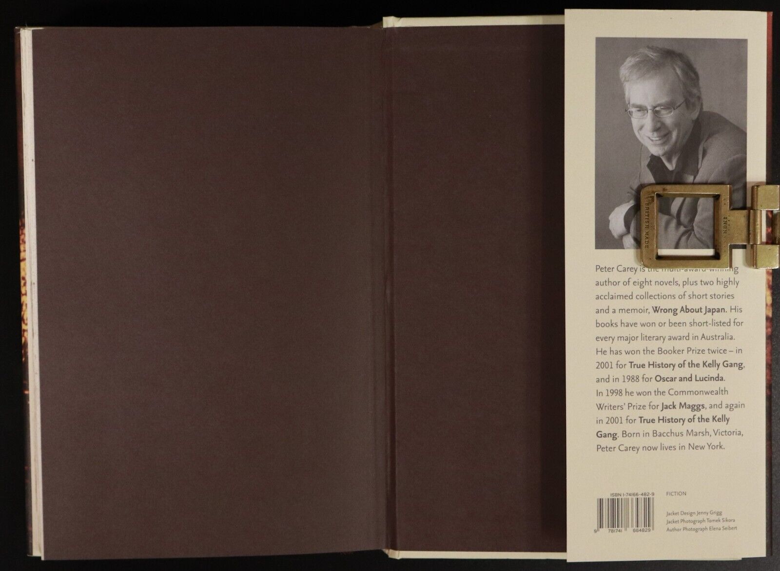 2006 Theft A Love Story by Peter Carey 1st Edition Signed by Author Fiction Book