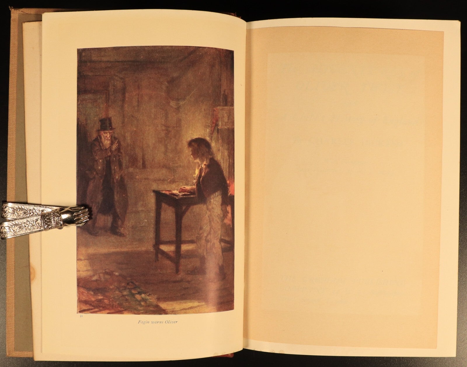 1912 Oliver Twist by Charles Dickens Antique Fiction Book Gresham V3