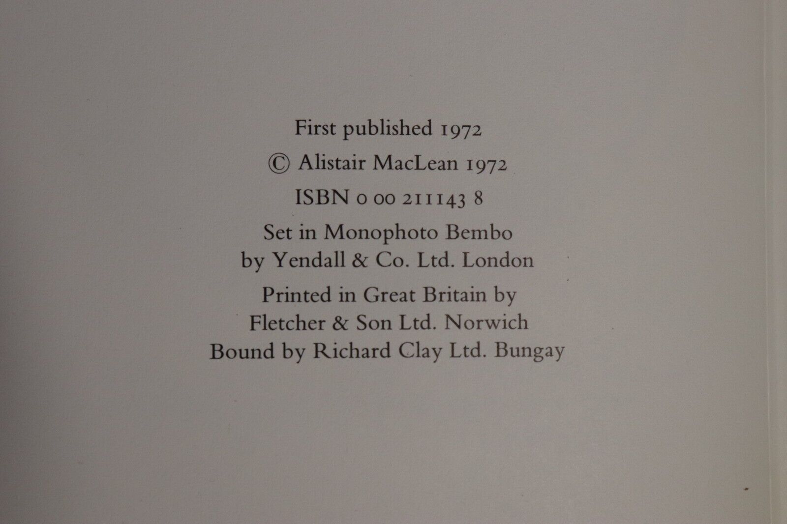 1972 Captain Cook by Alistair MacLean Australian Discovery History Book