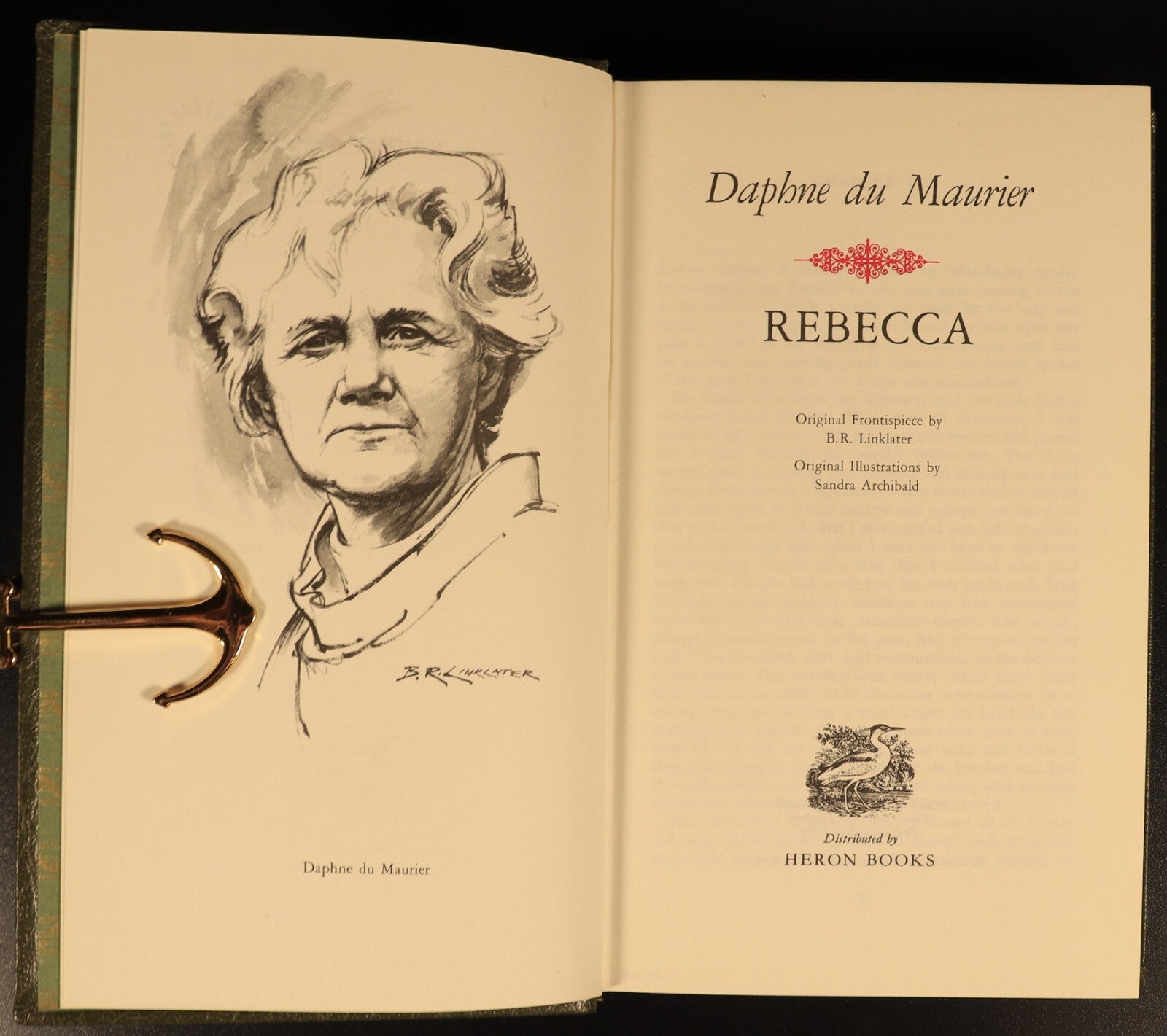 Daphne Du Maurier Rebecca & Midnight Vintage Fiction Books 2vol Heron Books