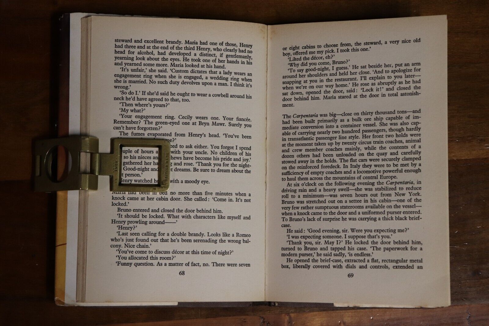1976 Circus by Alistair MacLean Vintage Scottish Novelist Fiction Book