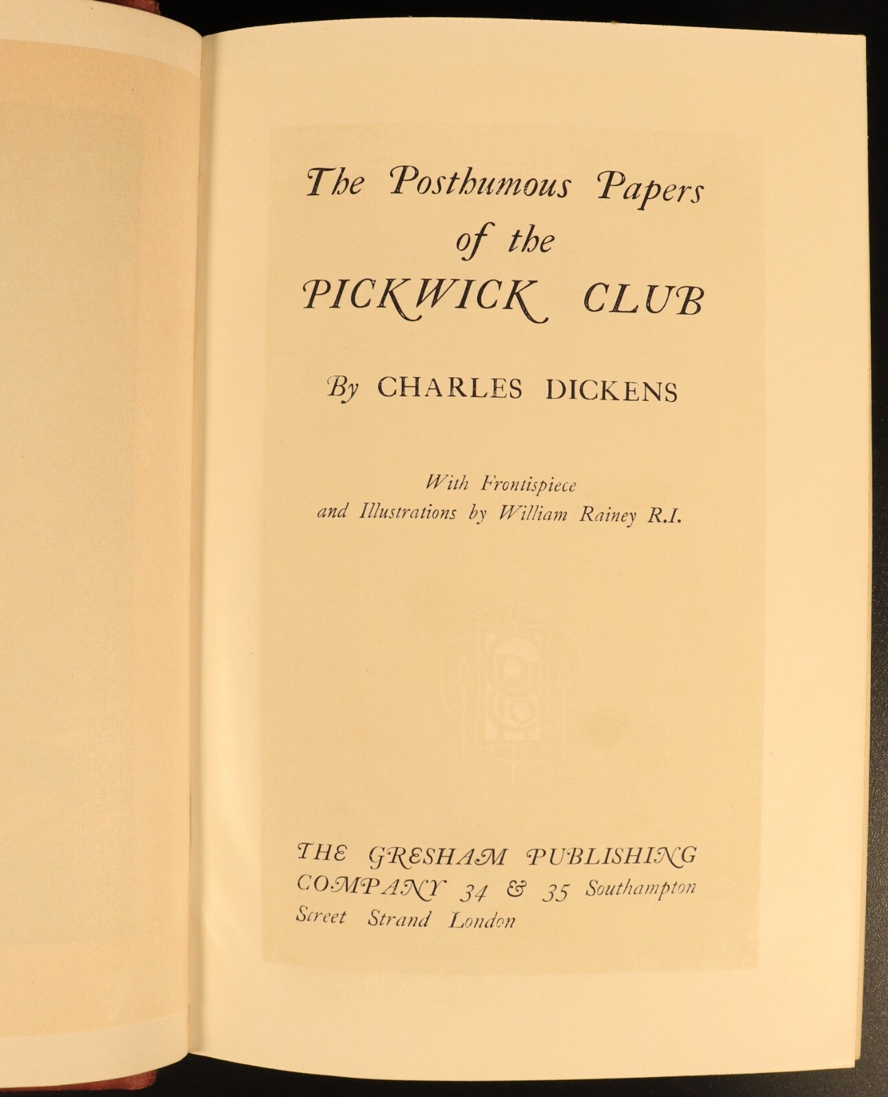 1912 The Pickwick Club by Charles Dickens Antique Fiction Book Gresham V2