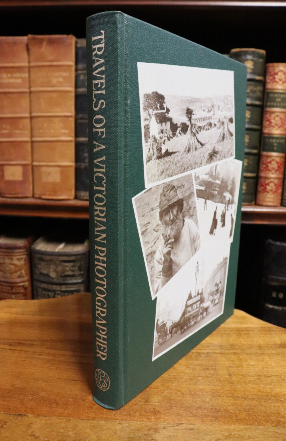 2001 Travels Of A Victorian Photographer Folio Society British History Book